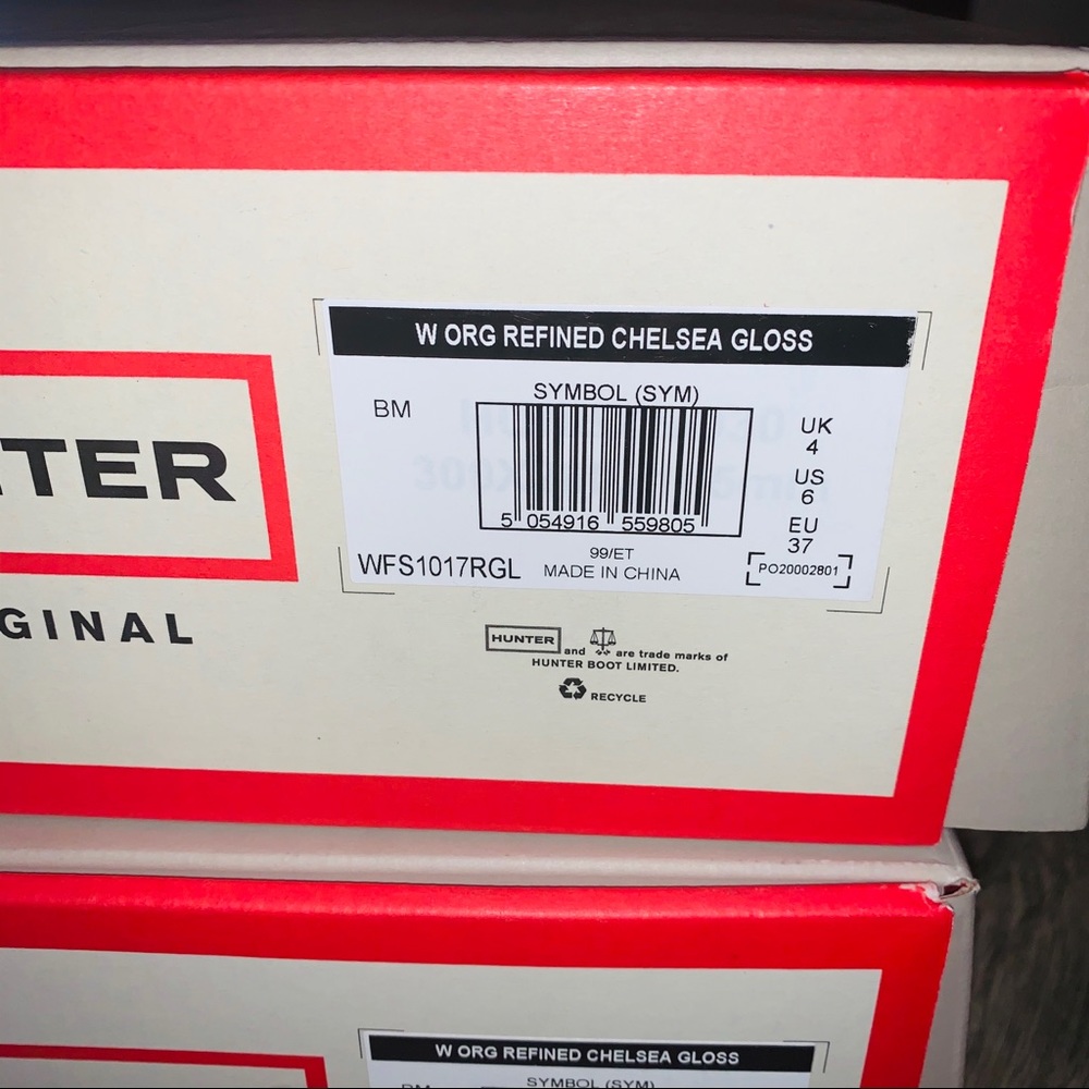 NWT Hunter | Chelsea Waterproof Rain Boot - Picture 9 of 11